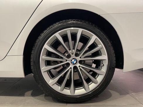 Used 2023 BMW 540i xDrive w/ Premium Package AWD/4WD image 39