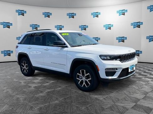 Used 2024 Jeep Grand Cherokee Limited AWD/4WD image 8
