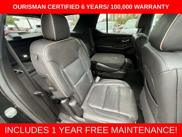 Used 2023 Chevrolet Traverse Premier w/ Redline Edition FWD image 9