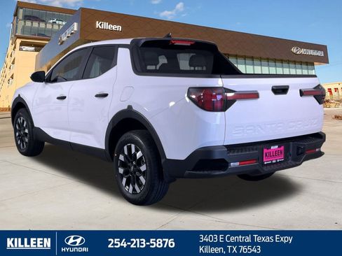 Used 2025 Hyundai Santa Cruz SE image 6