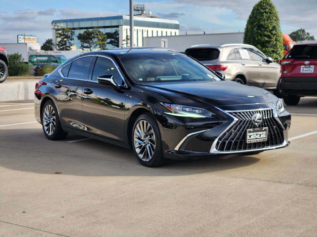 Used 2024 Lexus ES 350 Ultra Luxury FWD image 3