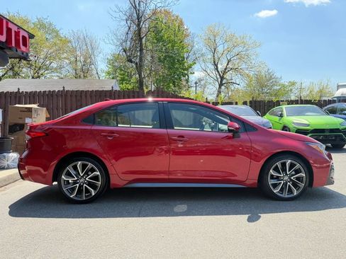 Used 2021 Toyota Corolla SE w/ Carpet Mat Package (TMS) FWD image 5
