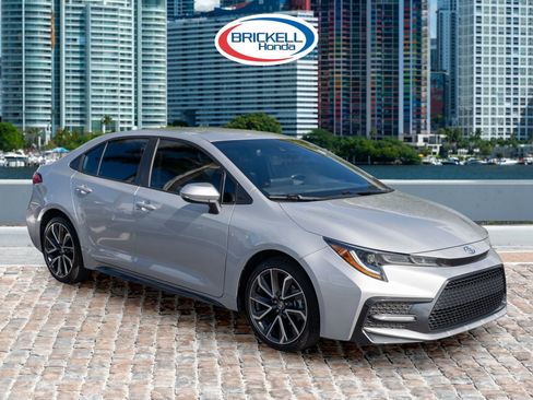 Used 2022 Toyota Corolla SE image 3