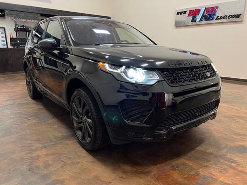 Used 2018 Land Rover Discovery Sport HSE image 3