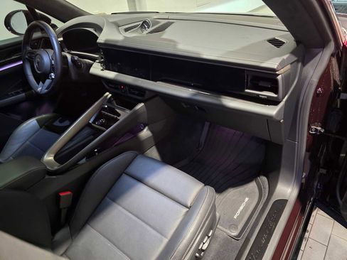 Used 2025 Porsche Macan Turbo Electric image 14