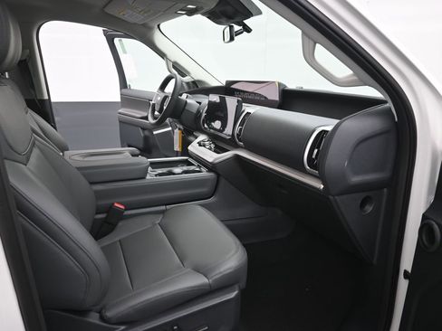 New 2026 Ford Expedition Active RWD image 24