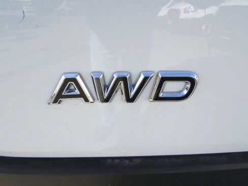 Used 2023 Ford Transit 250 Medium Roof AWD image 8