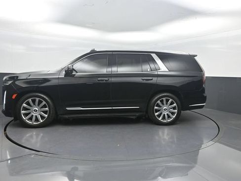 Used 2021 Cadillac Escalade Premium Luxury Platinum RWD image 2