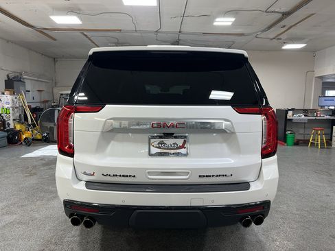 Certified 2023 GMC Yukon XL Denali w/ Denali Reserve Package AWD/4WD image 4