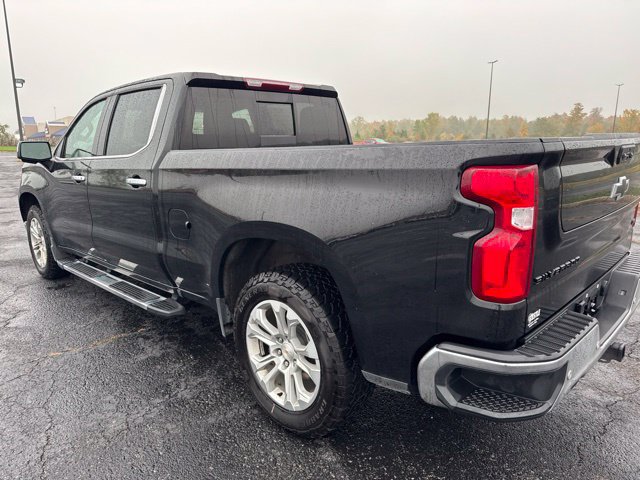Used 2025 Chevrolet Silverado 1500 LTZ AWD/4WD image 6