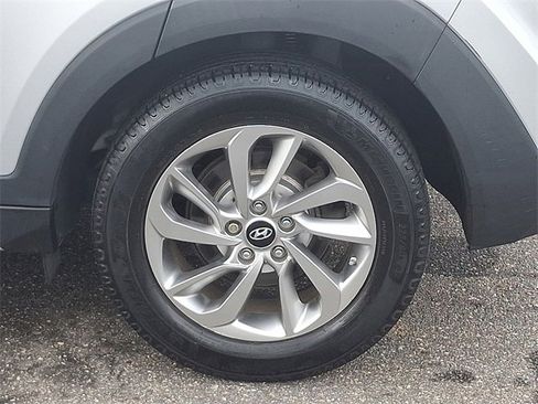 Used 2017 Hyundai Tucson SE Plus image 8