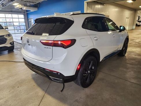 Used 2024 Buick Envision Sport Touring image 4