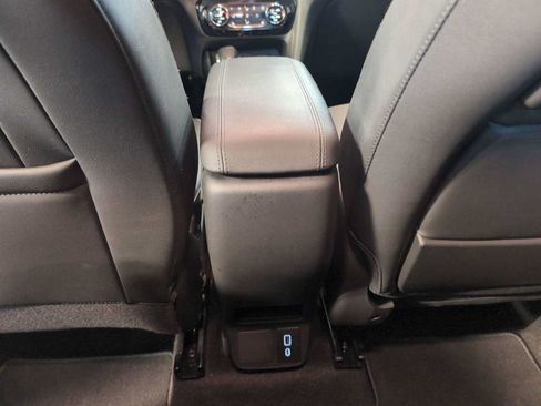 Used 2023 Buick Encore GX Select FWD image 21