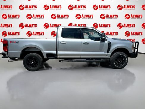 Used 2023 Ford F250 XLT w/ XLT Premium Package AWD/4WD image 4