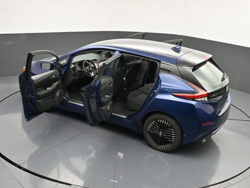 Used 2024 Nissan Leaf SV Plus image 40