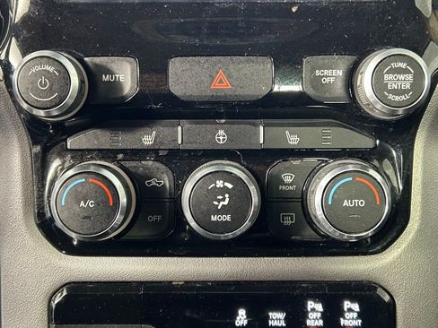 Used 2019 RAM 1500 Big Horn AWD/4WD image 20