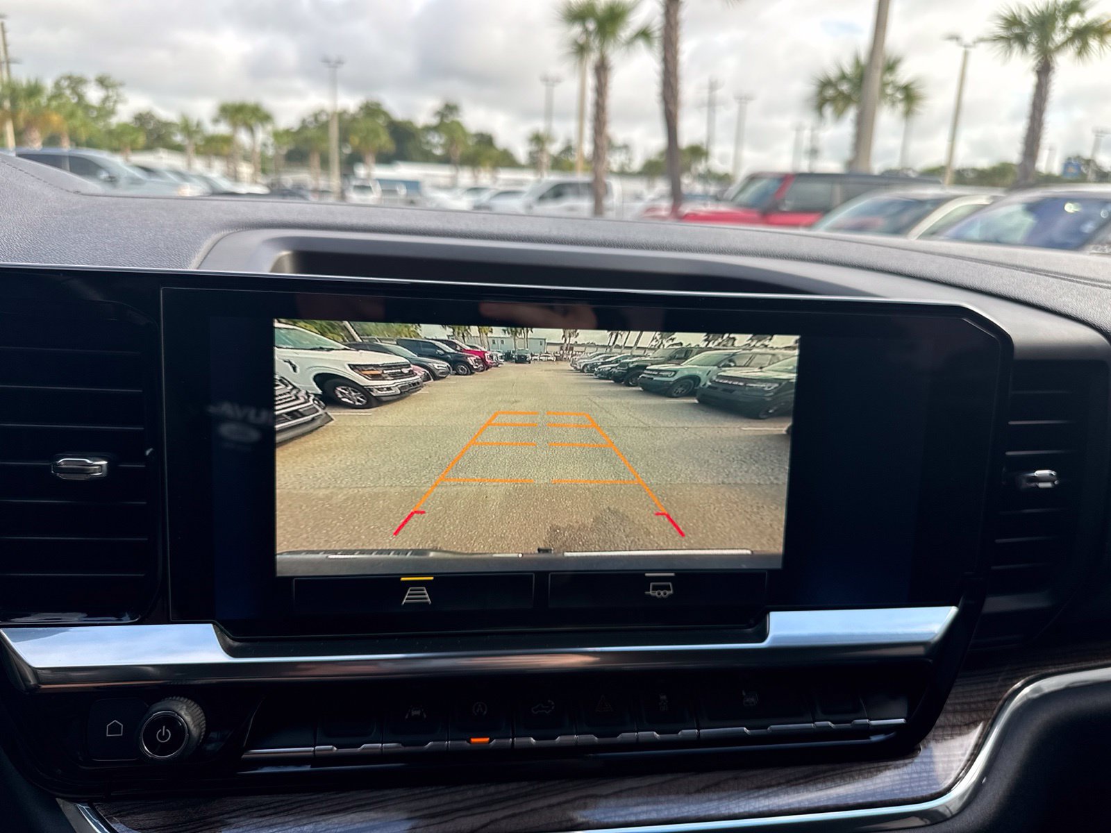 Used 2022 Chevrolet Silverado 1500 RST RWD image 29