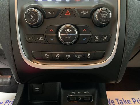 Used 2019 Dodge Durango SXT AWD/4WD image 10