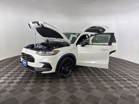 Certified 2026 Honda HR-V Sport image 14