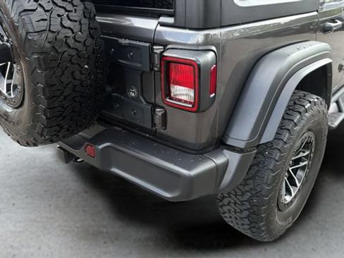 Used 2024 Jeep Wrangler Unlimited Sport AWD/4WD image 38