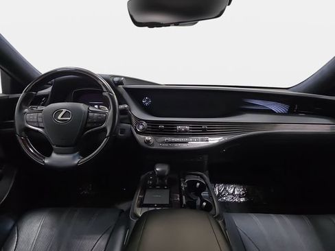 Used 2018 Lexus LS 500 AWD w/ Interior Upgrade Package image 10