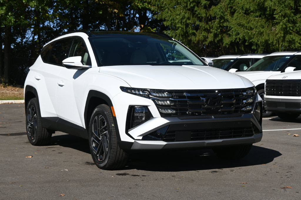 New 2026 Hyundai Tucson Limited AWD/4WD image 1