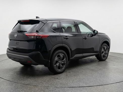 Used 2025 Nissan Rogue SV image 9