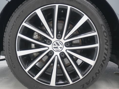 Used 2015 Volkswagen Jetta SE FWD image 25