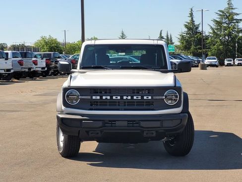 New 2026 Ford Bronco 2-Door AWD/4WD image 3