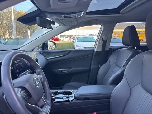 Used 2024 Lexus NX 350 AWD w/ Vision Package image 9