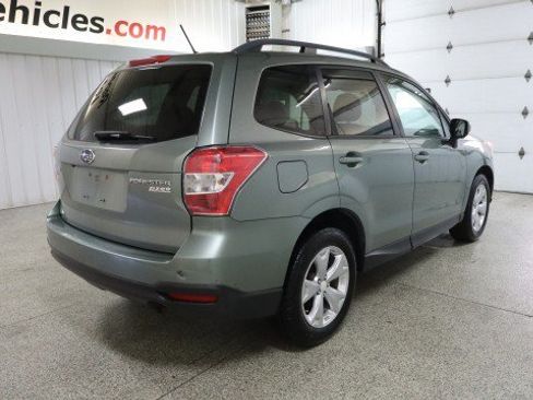 Used 2014 Subaru Forester 2.5i Premium w/ All-Weather Package AWD/4WD image 6