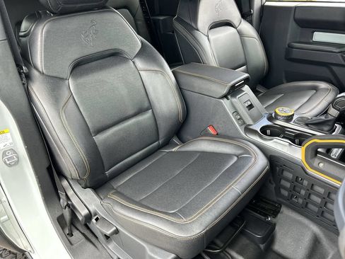 Used 2024 Ford Bronco Badlands AWD/4WD image 28