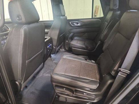 Used 2021 Chevrolet Tahoe High Country w/ Premium Package image 13