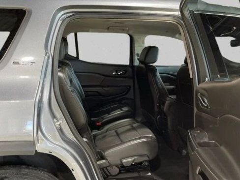 Used 2021 GMC Acadia SLT image 13
