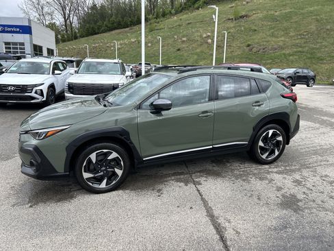 Certified 2024 Subaru Crosstrek 2.5i Limited w/ Crosstrek Mirror Package AWD/4WD image 19