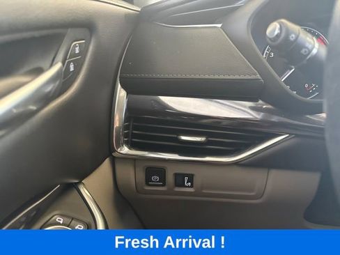 Used 2023 Cadillac XT4 Luxury FWD image 9