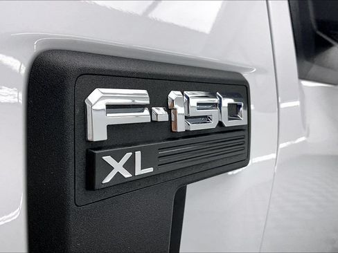 Used 2025 Ford F150 XL RWD image 7