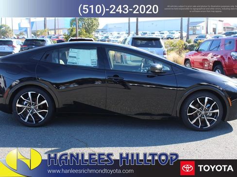 New 2026 Toyota Prius Plug-In Hybrid image 6