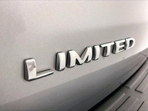 Used 2022 Ford Expedition Max Limited image 7