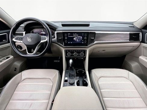 Used 2021 Volkswagen Atlas SEL Premium image 16