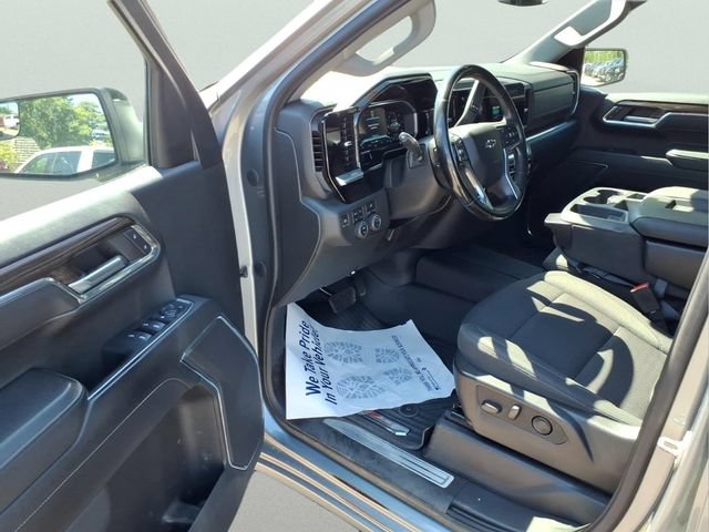 Used 2023 Chevrolet Silverado 1500 RST AWD/4WD image 9