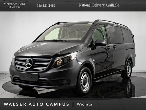Used 2023 Mercedes-Benz Metris Passenger image 1