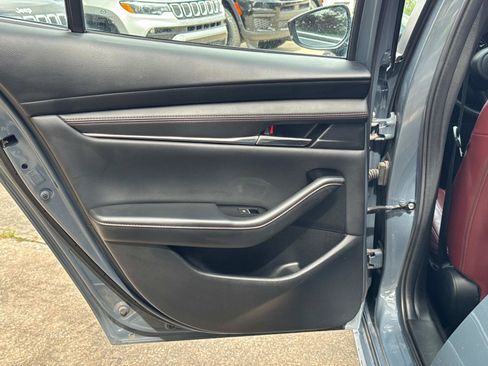 Used 2024 MAZDA MAZDA3 s image 11