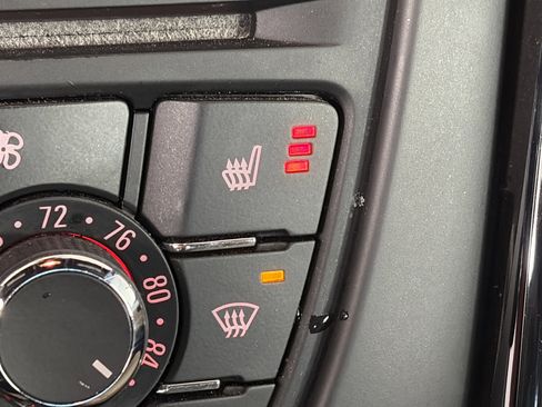 Used 2018 Buick Cascada Premium image 23