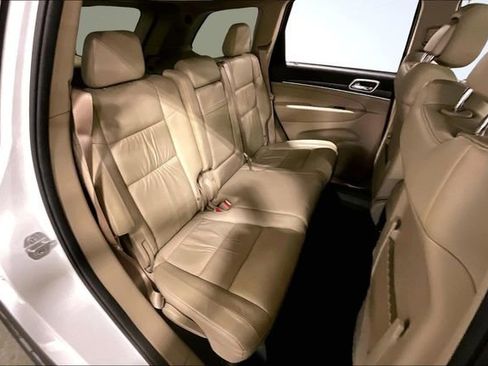 Used 2014 Jeep Grand Cherokee Limited image 27