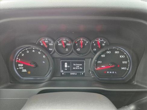 Certified 2025 Chevrolet Silverado 1500 Custom image 11