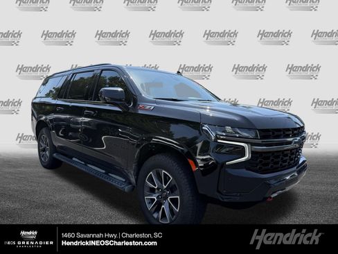 Used 2021 Chevrolet Suburban Z71 w/ Rear Media and Nav Package AWD/4WD image 1