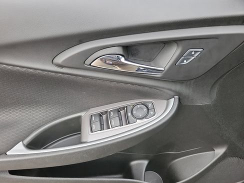 Used 2025 Chevrolet Malibu LT image 7