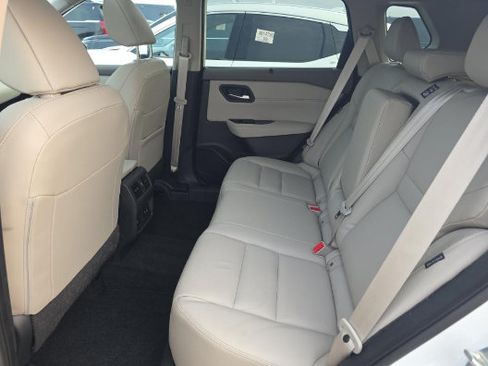 Used 2023 Nissan Rogue SL w/ SL Premium Package AWD/4WD image 10