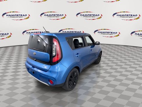 Used 2019 Kia Soul + image 8